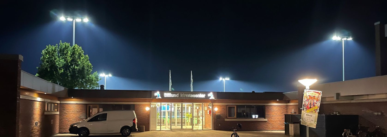 NYT LYS TIL FODBOLDBANER