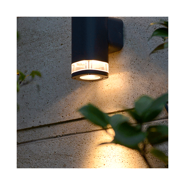 Carr&eacute; noir 1XGU10 IP54-Sort